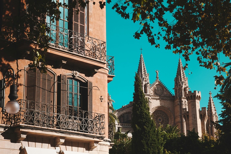 Mallorca — fincas, harbors, and Tramuntana drives, curated with relaxed family routes and effortless sailing days