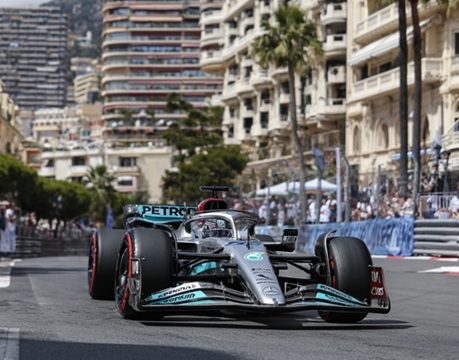 Monaco Grand Prix luxury travel — F1 hospitality, yacht options in Monaco, helicopter transfers from Nice, and race-week planning